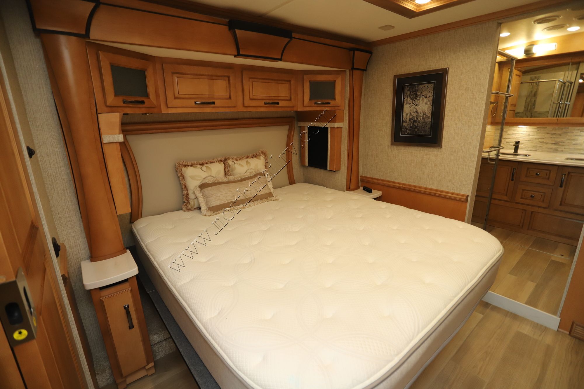 Used 2023 Newmar Dutch Star 4325 Class A  For Sale