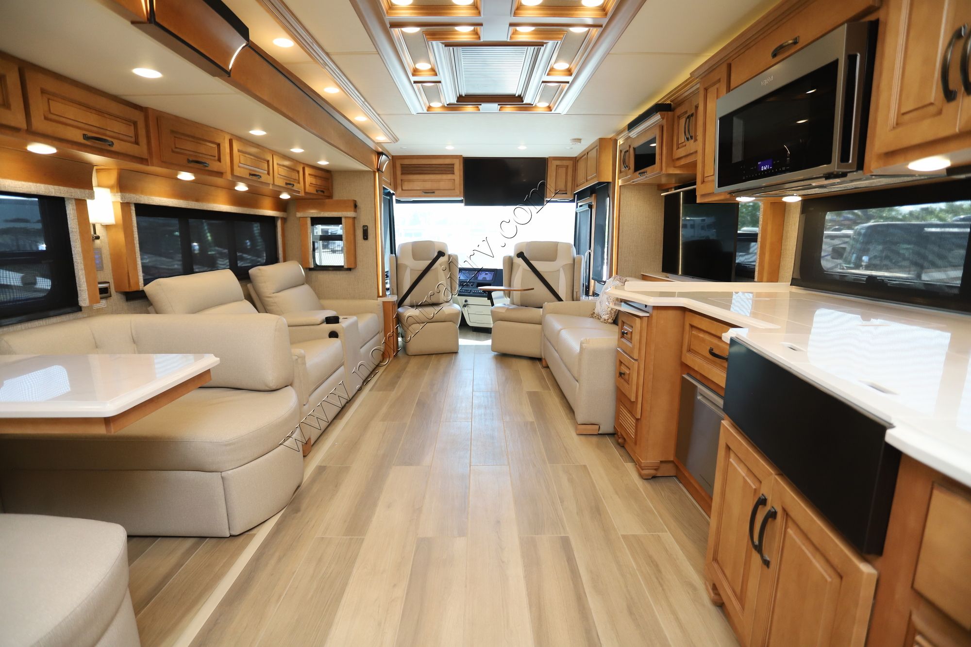 Used 2023 Newmar Dutch Star 4325 Class A  For Sale
