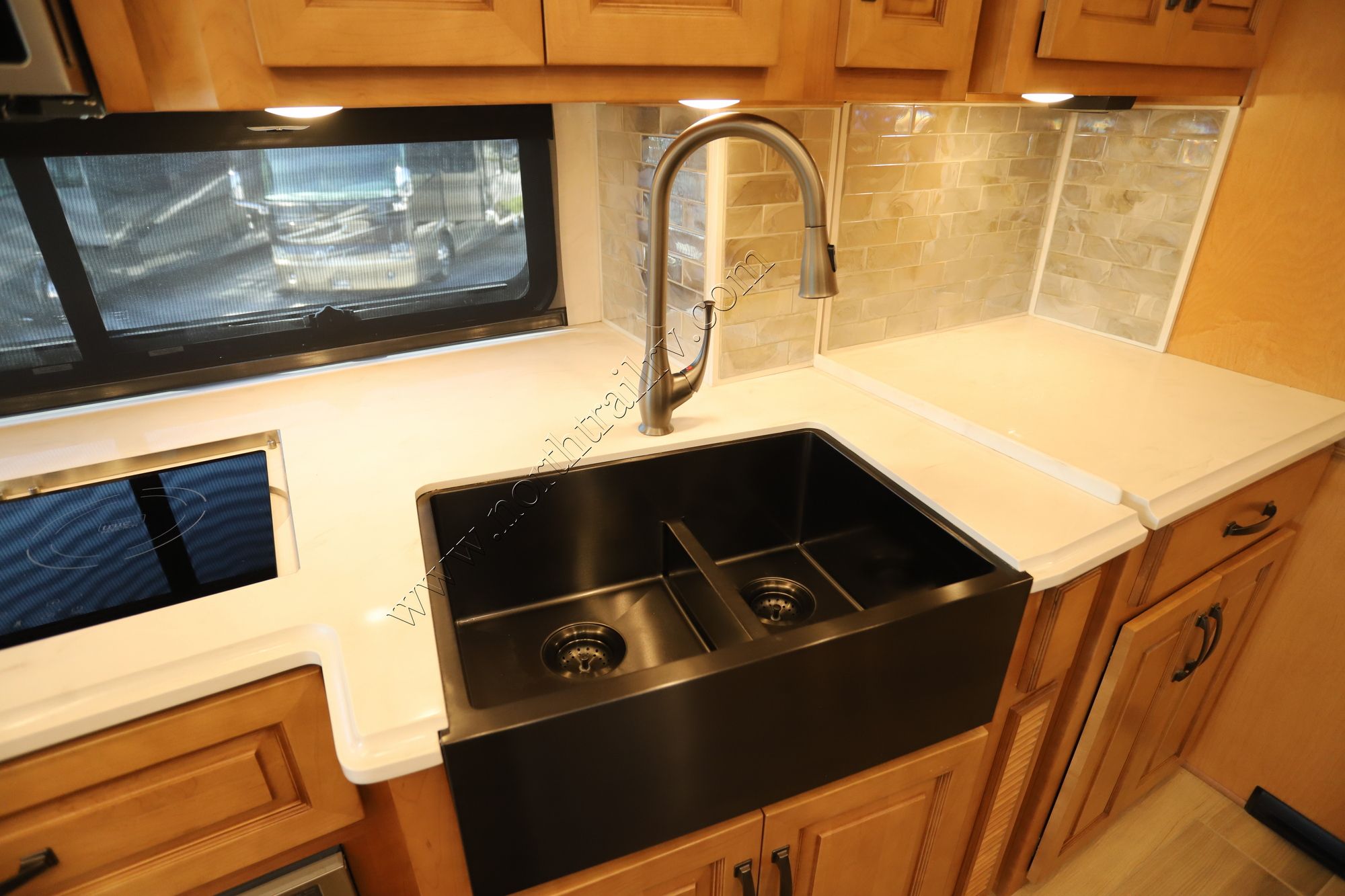 Used 2023 Newmar Dutch Star 4325 Class A  For Sale