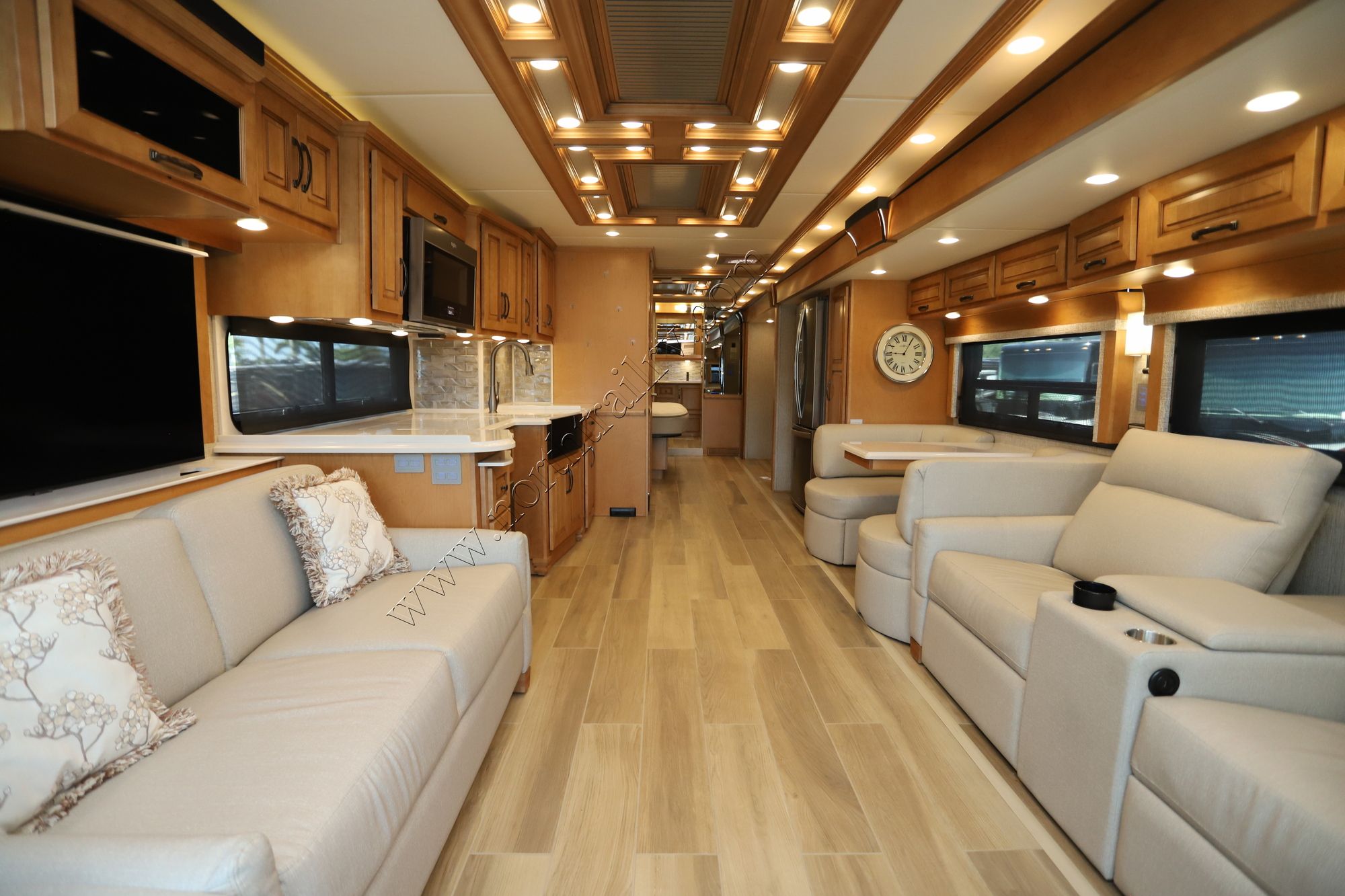 Used 2023 Newmar Dutch Star 4325 Class A  For Sale