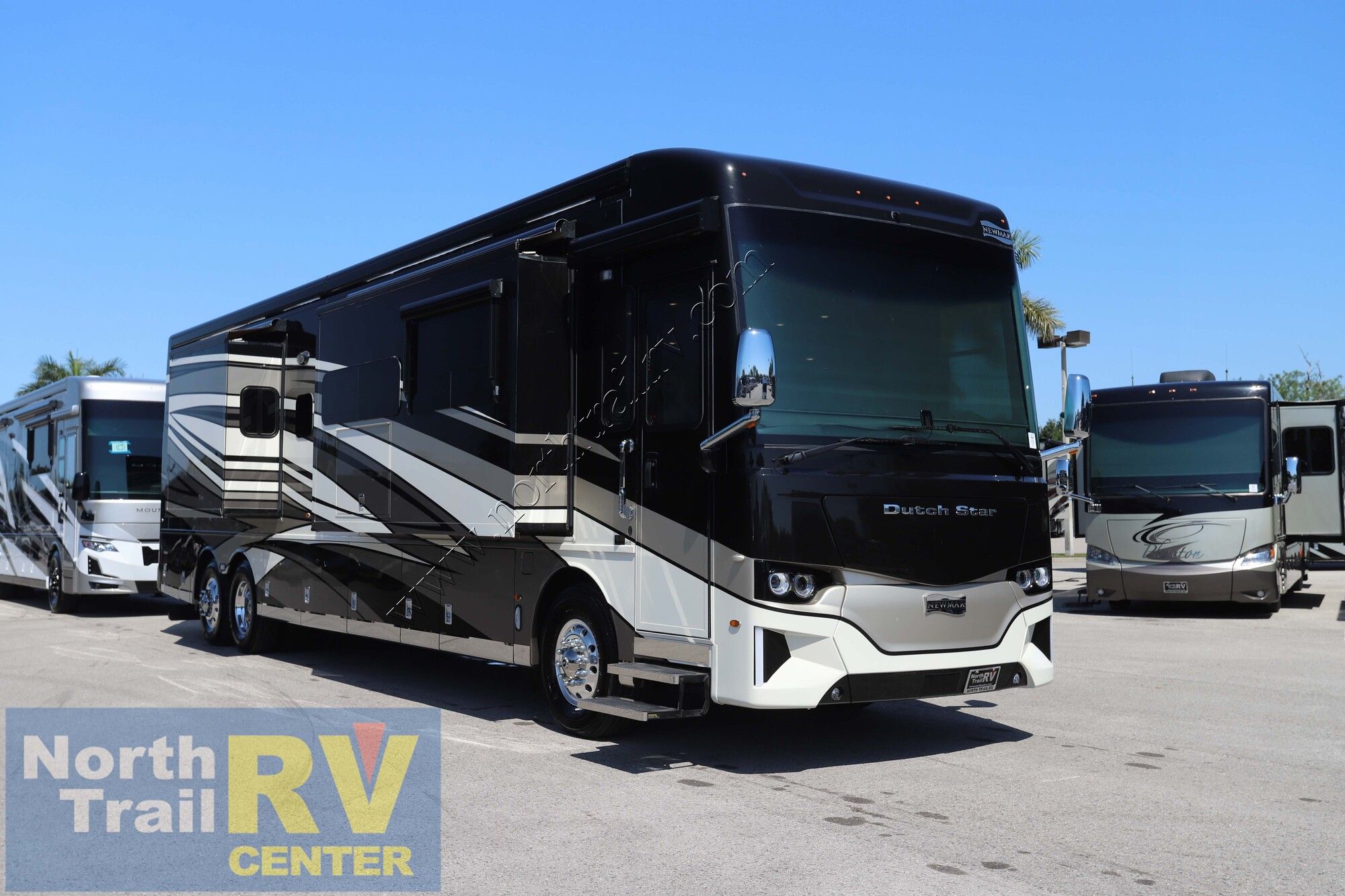 Used 2023 Newmar Dutch Star 4325 Class A  For Sale