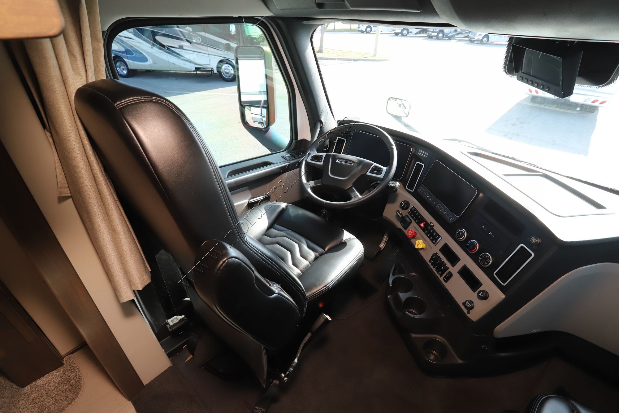 Used 2023 Renegade Rv Classic 45CMR Super C  For Sale