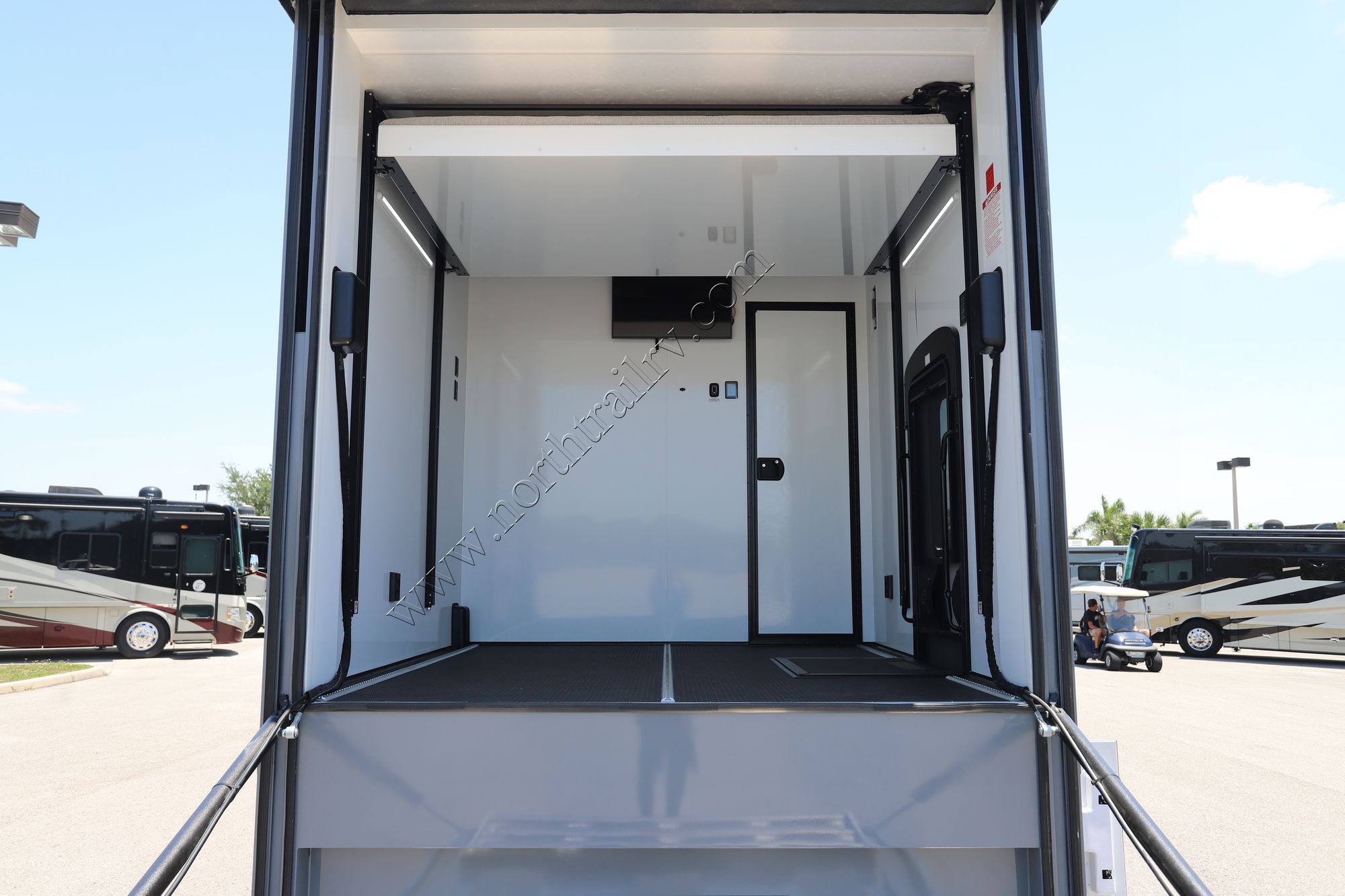 New 2025 Renegade Rv Classic Garage 2609 Super C  For Sale