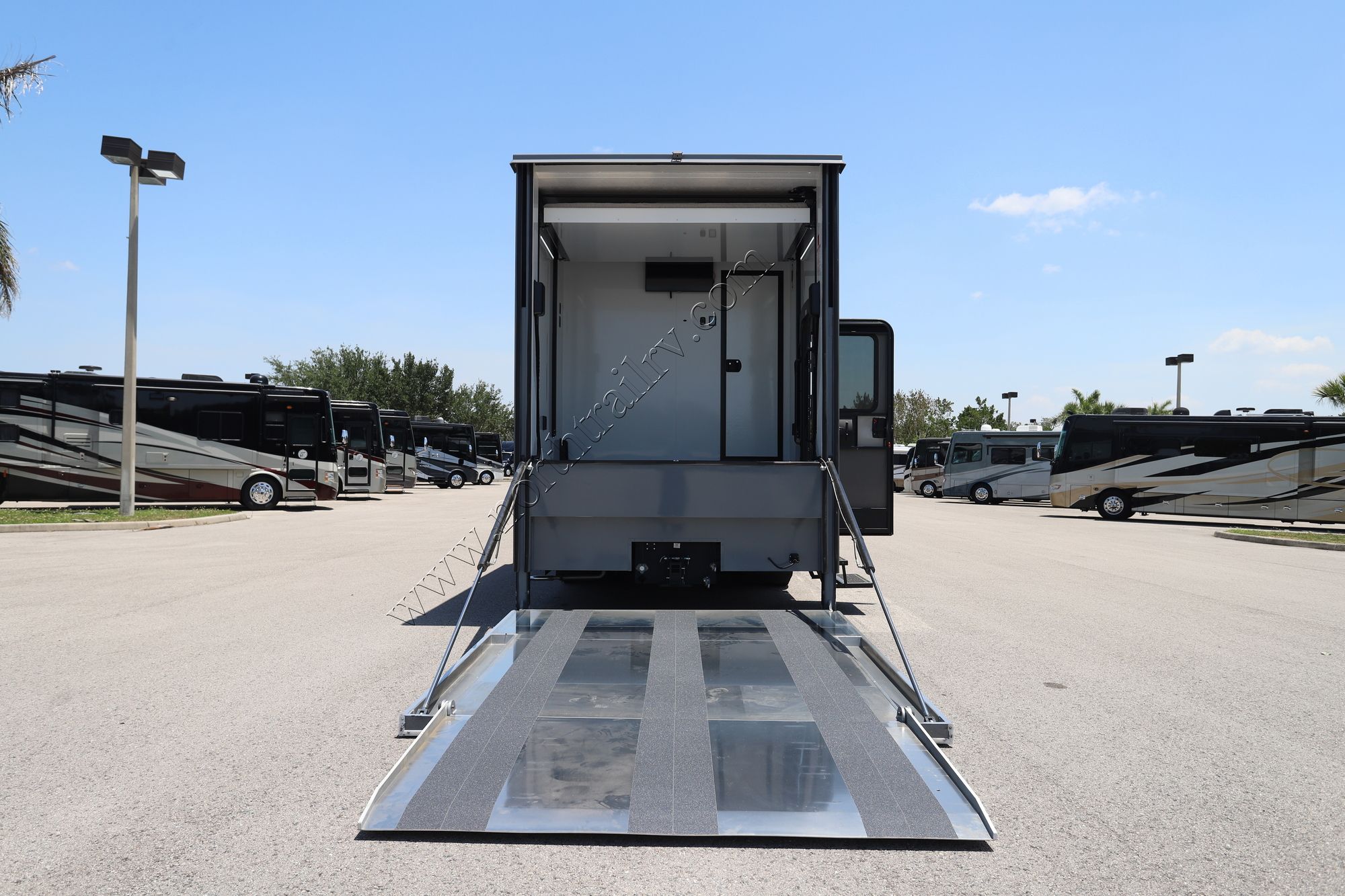 New 2025 Renegade Rv Classic Garage 2609 Super C  For Sale