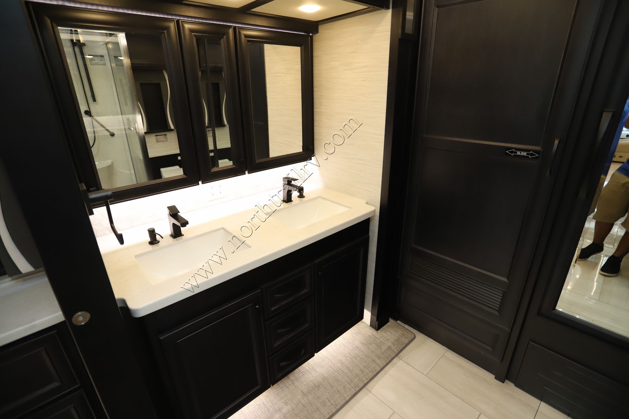 New 2026 Tiffin Motor Homes Phaeton 35CH Class A  For Sale