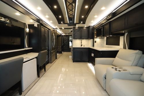 2026 Tiffin Motor Homes Phaeton 35CH