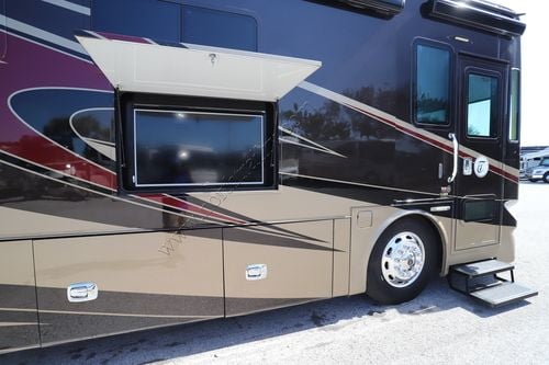 2016 Tiffin Motor Homes Phaeton 42LH