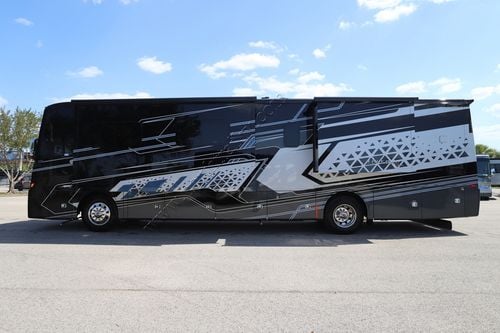 2026 Tiffin Motor Homes Allegro Red 38KA