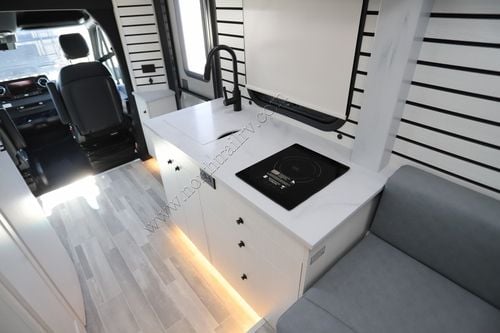 2025 Pleasure-Way Plateau XLTS