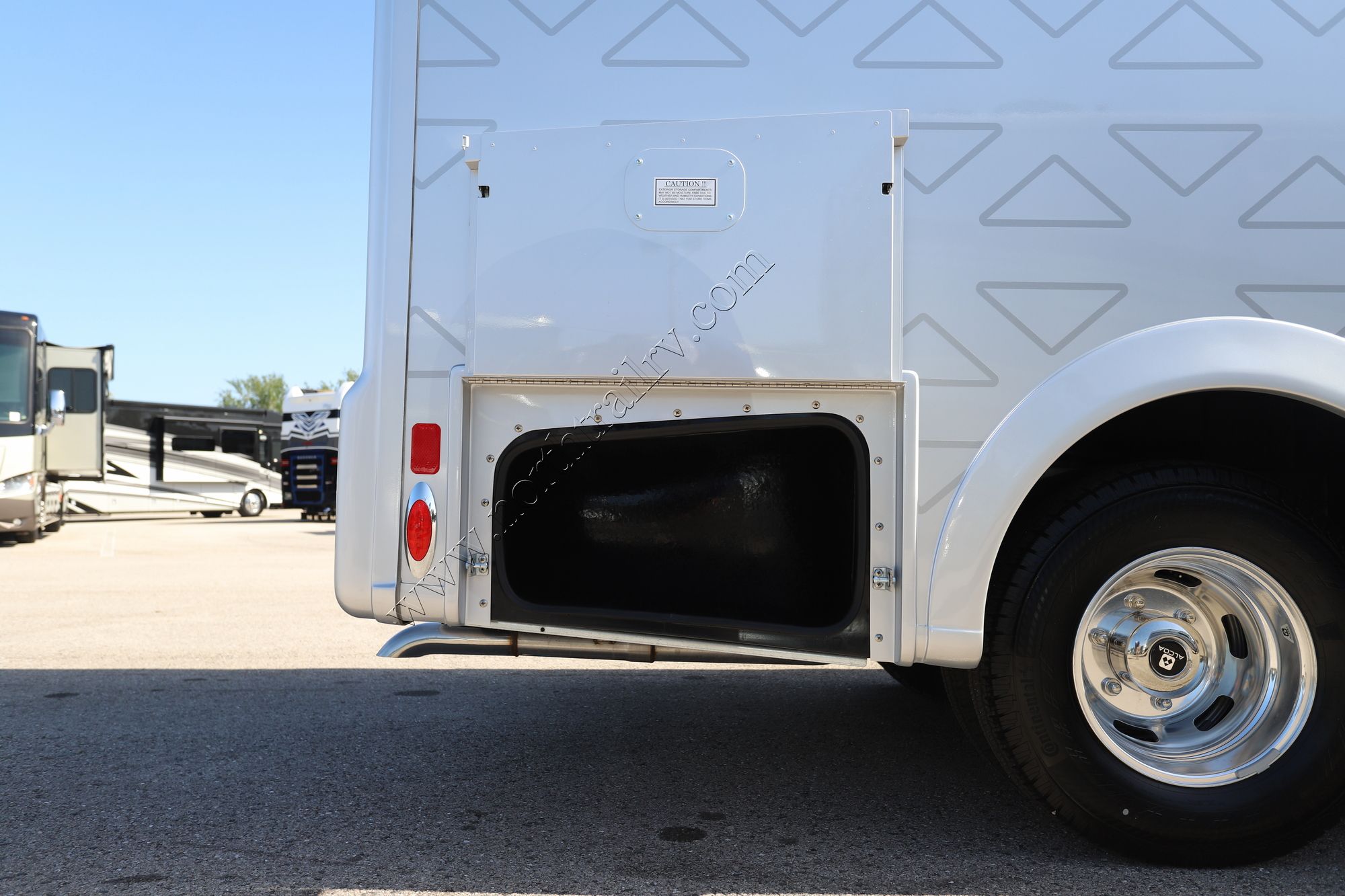 New 2025 Pleasure-Way Plateau XLTS Class B  For Sale
