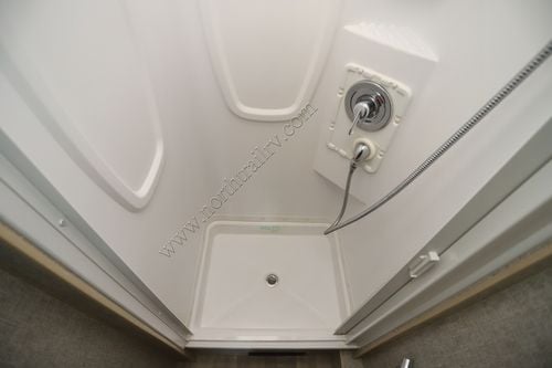 2017 Winnebago Navion 24J