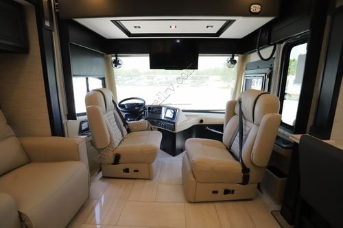 2026 Tiffin Motor Homes Phaeton 35CH