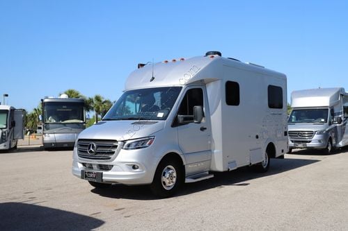 2025 Pleasure-Way Plateau XLTS