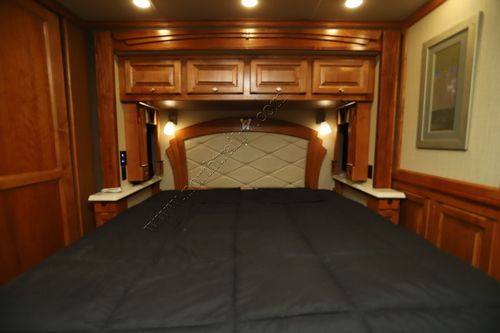2016 Tiffin Motor Homes Phaeton 42LH
