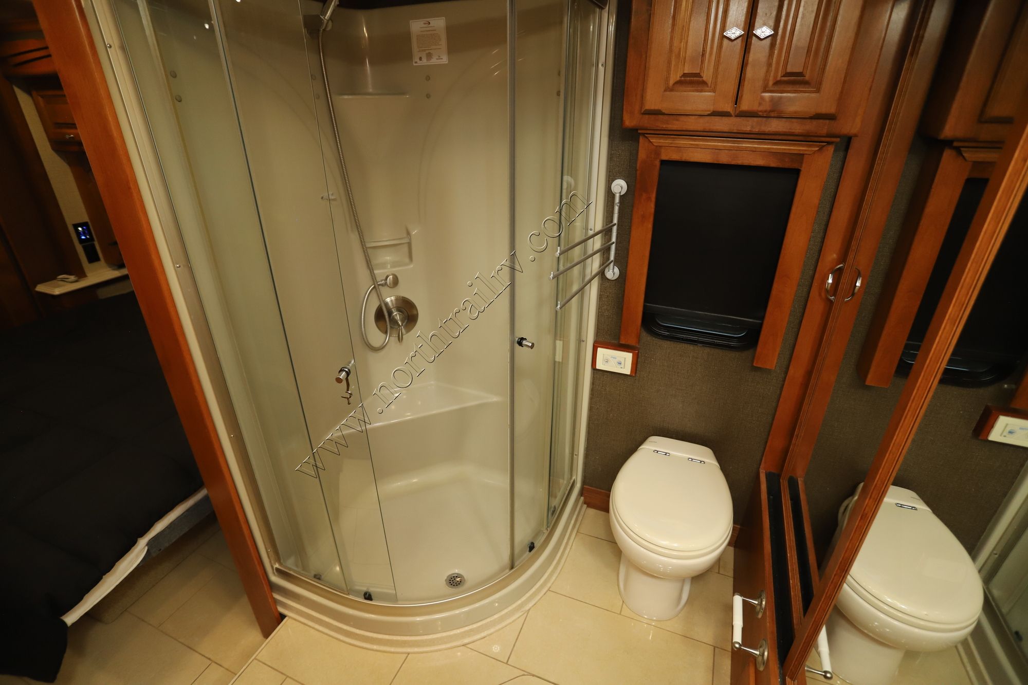 Used 2016 Tiffin Motor Homes Phaeton 42LH Class A  For Sale
