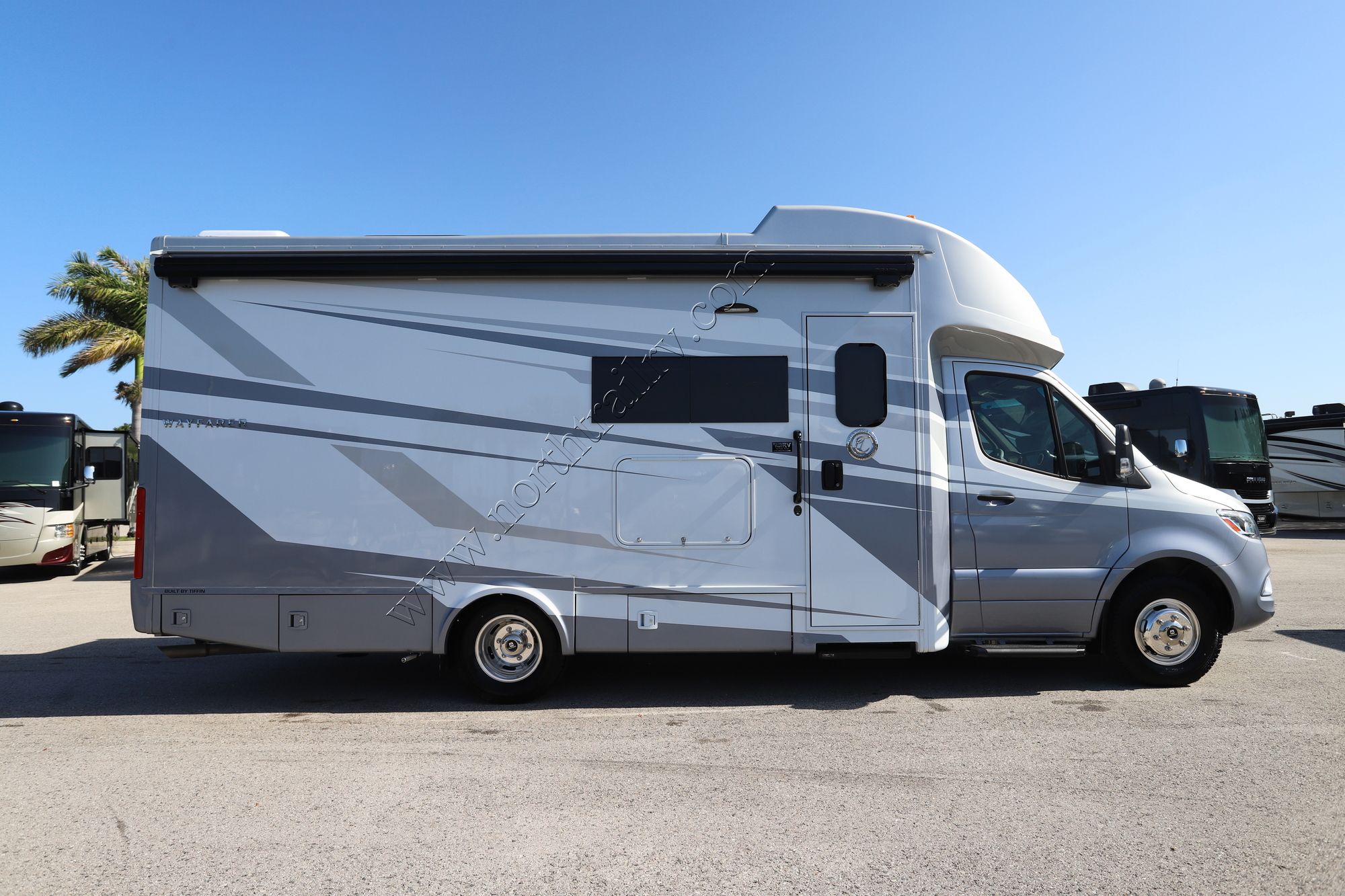 New 2026 Tiffin Motor Homes Wayfarer 25XRW Class C  For Sale