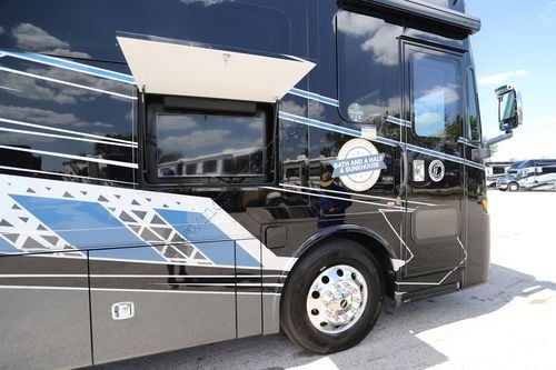 2026 Tiffin Motor Homes Allegro Red 38KA