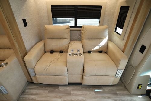 2026 Tiffin Motor Homes Wayfarer 25XRW
