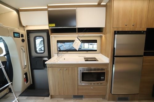 2026 Tiffin Motor Homes Wayfarer 25XRW