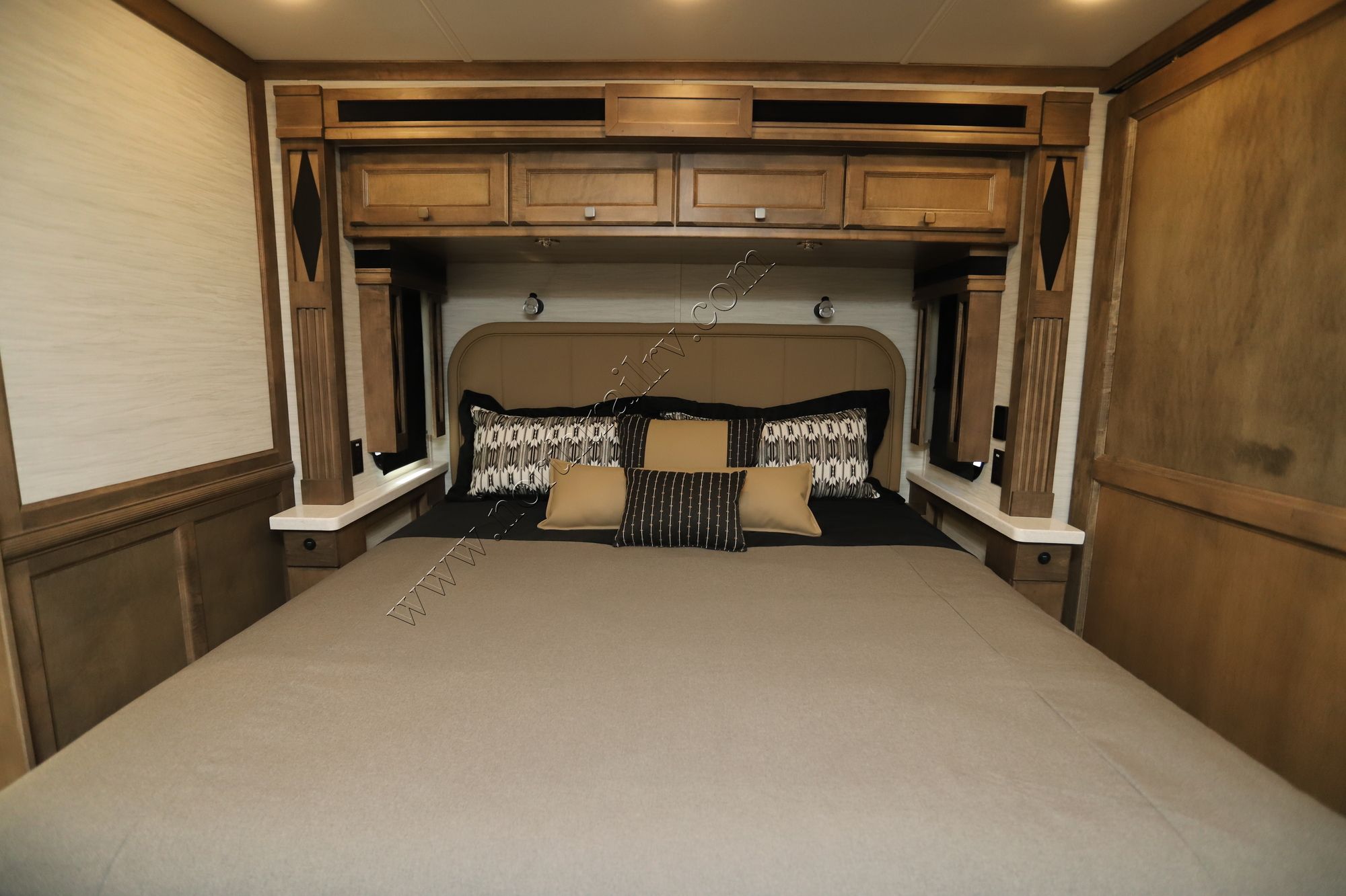 New 2026 Tiffin Motor Homes Allegro Red 38KA Class A  For Sale