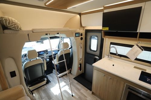 2026 Tiffin Motor Homes Wayfarer 25XRW