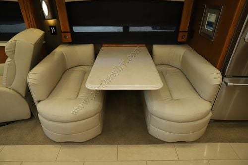 2016 Tiffin Motor Homes Phaeton 42LH