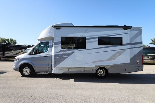 2026 Tiffin Motor Homes Wayfarer 25XRW