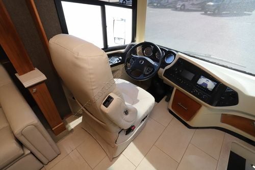 2016 Tiffin Motor Homes Phaeton 42LH