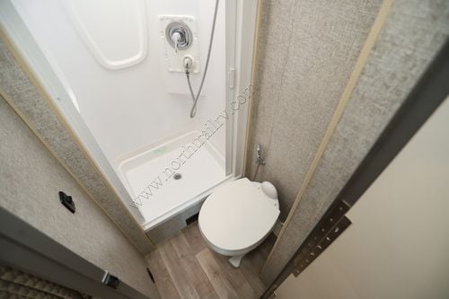 2017 Winnebago Navion 24J