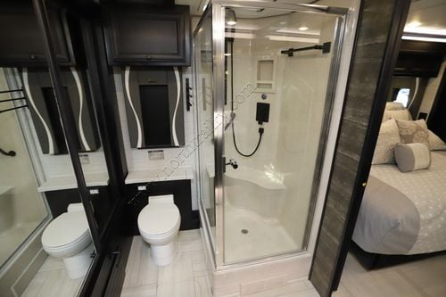 2026 Tiffin Motor Homes Phaeton 35CH