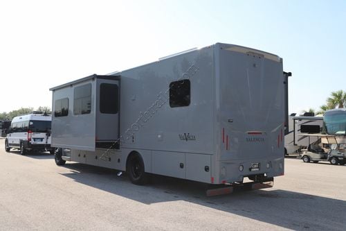 2025 Renegade Rv Valencia 36SB Super C
