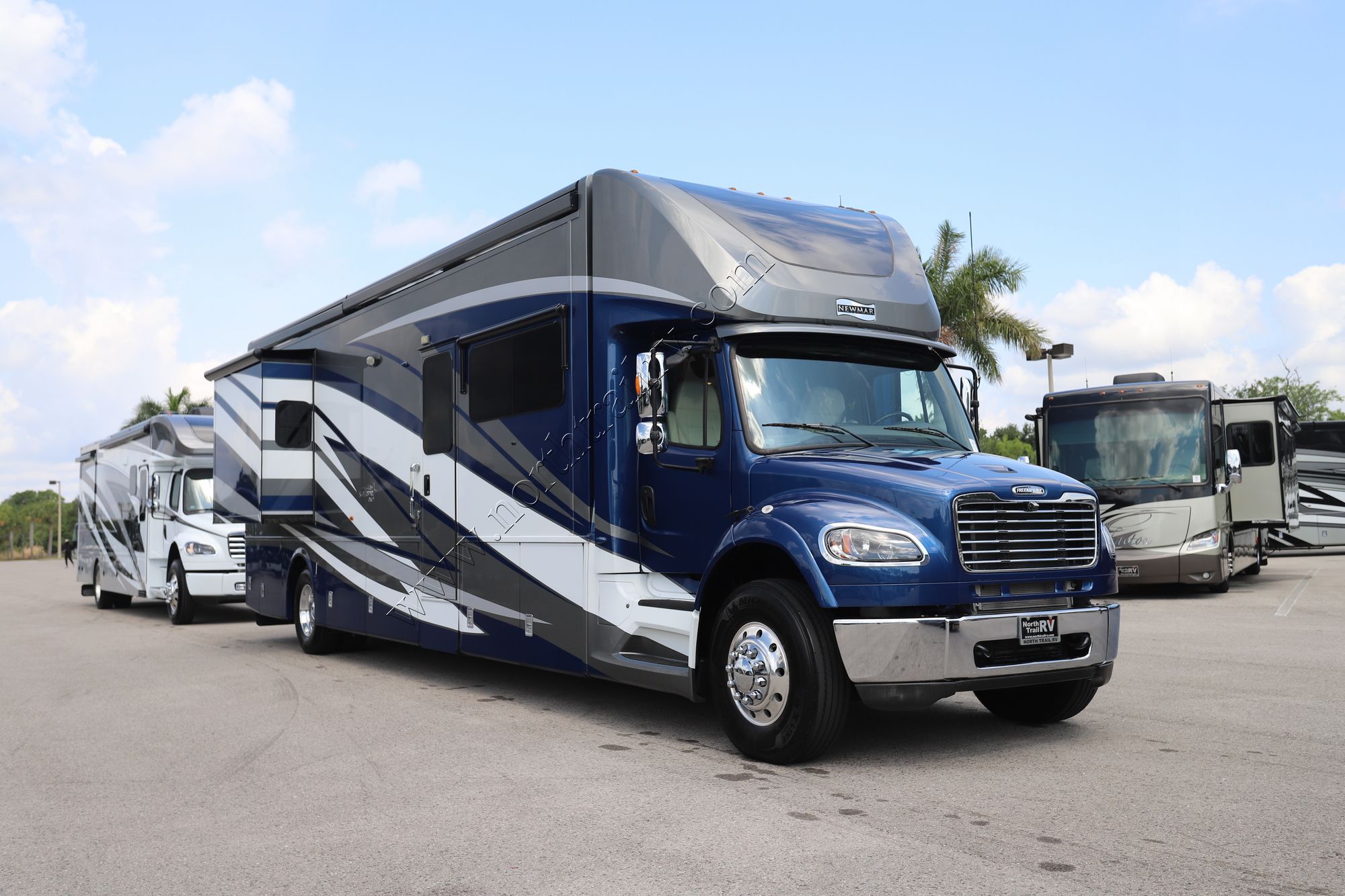 Used 2021 Newmar Super Star 4058 Super C  For Sale