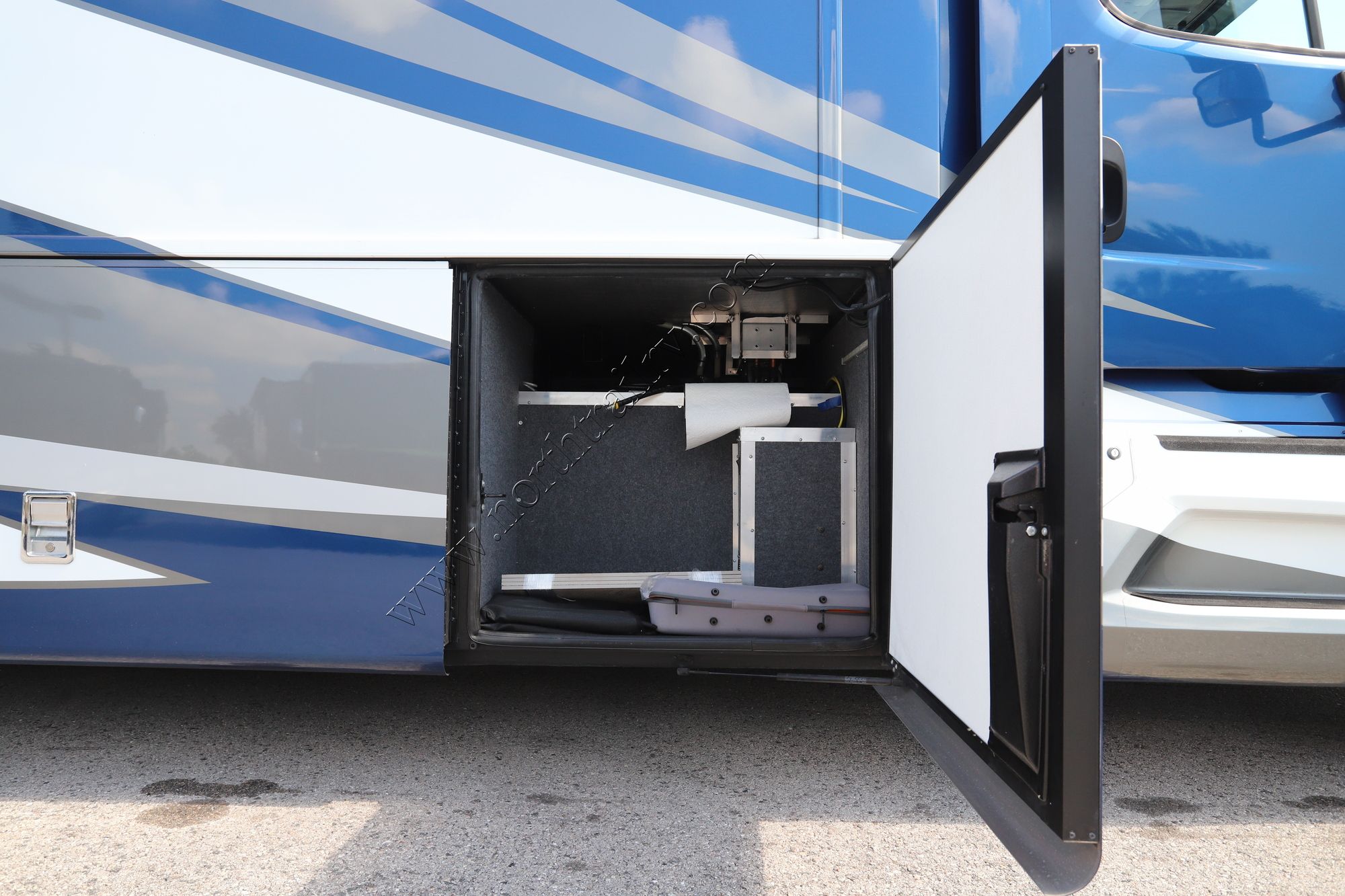 Used 2021 Newmar Super Star 4058 Super C  For Sale