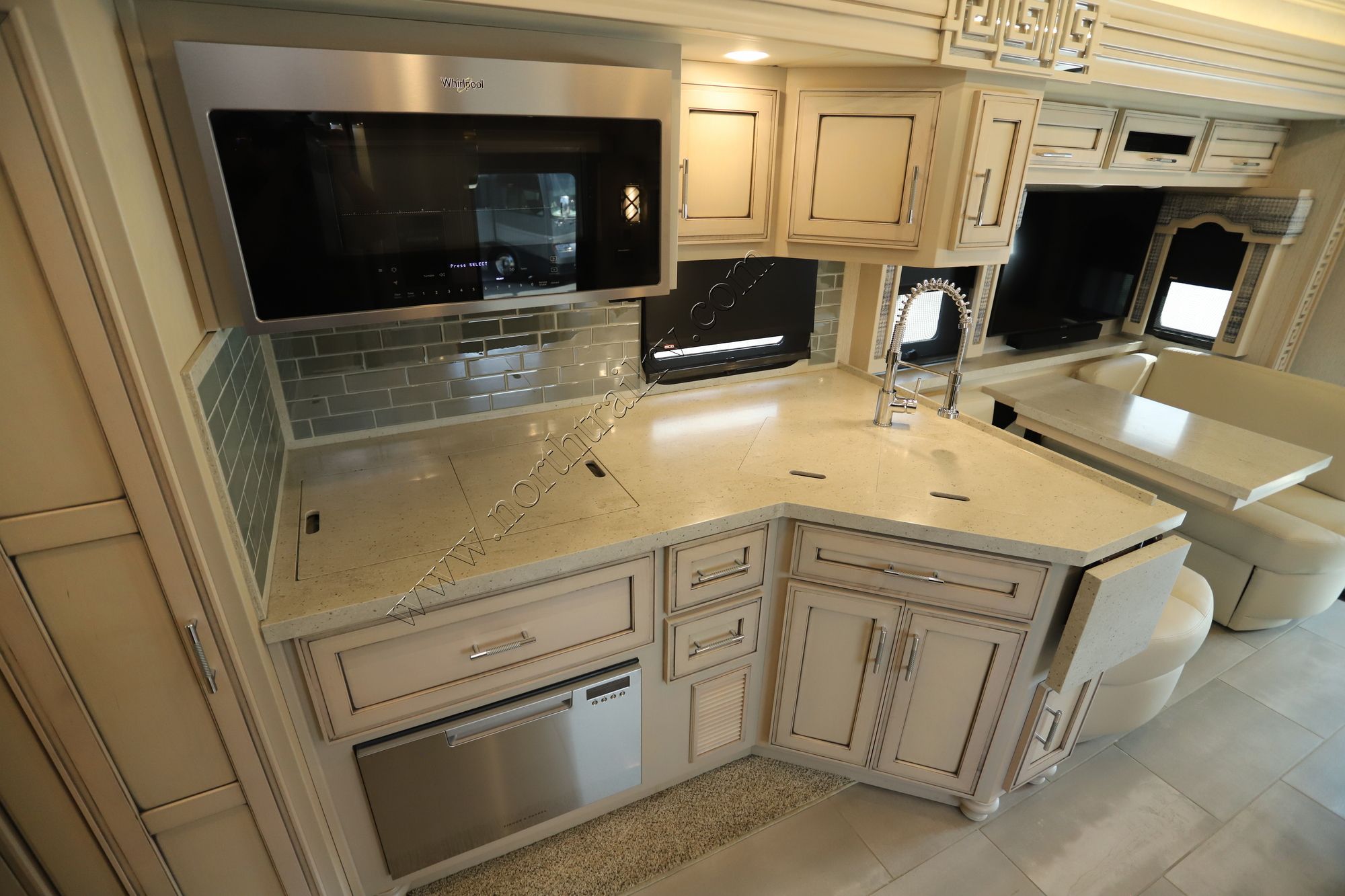 Used 2021 Newmar Super Star 4058 Super C  For Sale