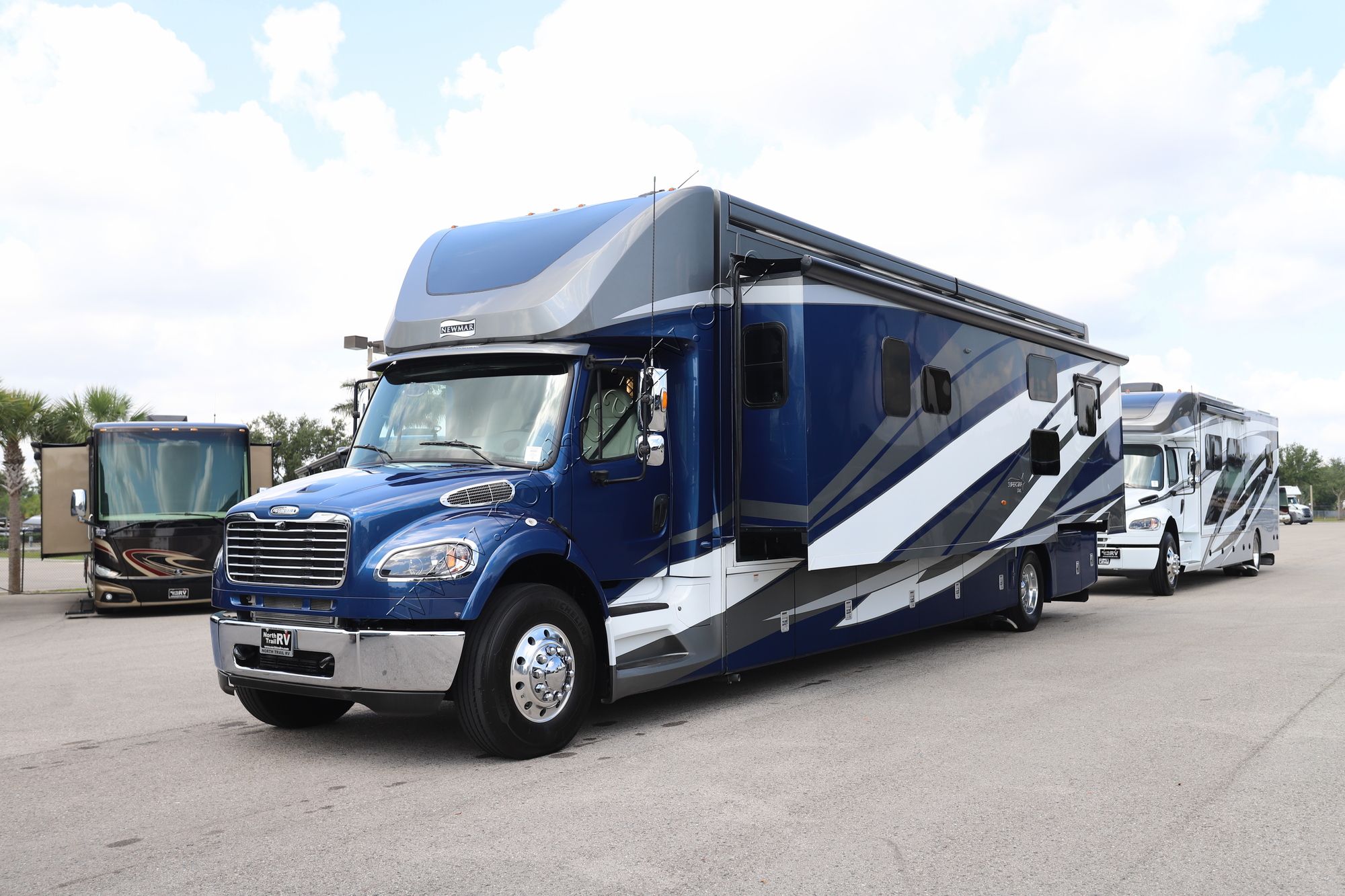 Used 2021 Newmar Super Star 4058 Super C  For Sale