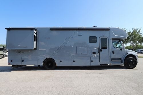 2025 Renegade Rv Valencia 36SB Super C