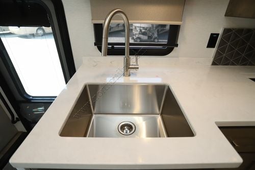 2025 Renegade Rv Valencia 36SB Super C