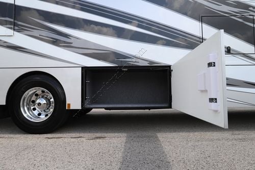 2025 Renegade Rv Verona 36VSB Super C