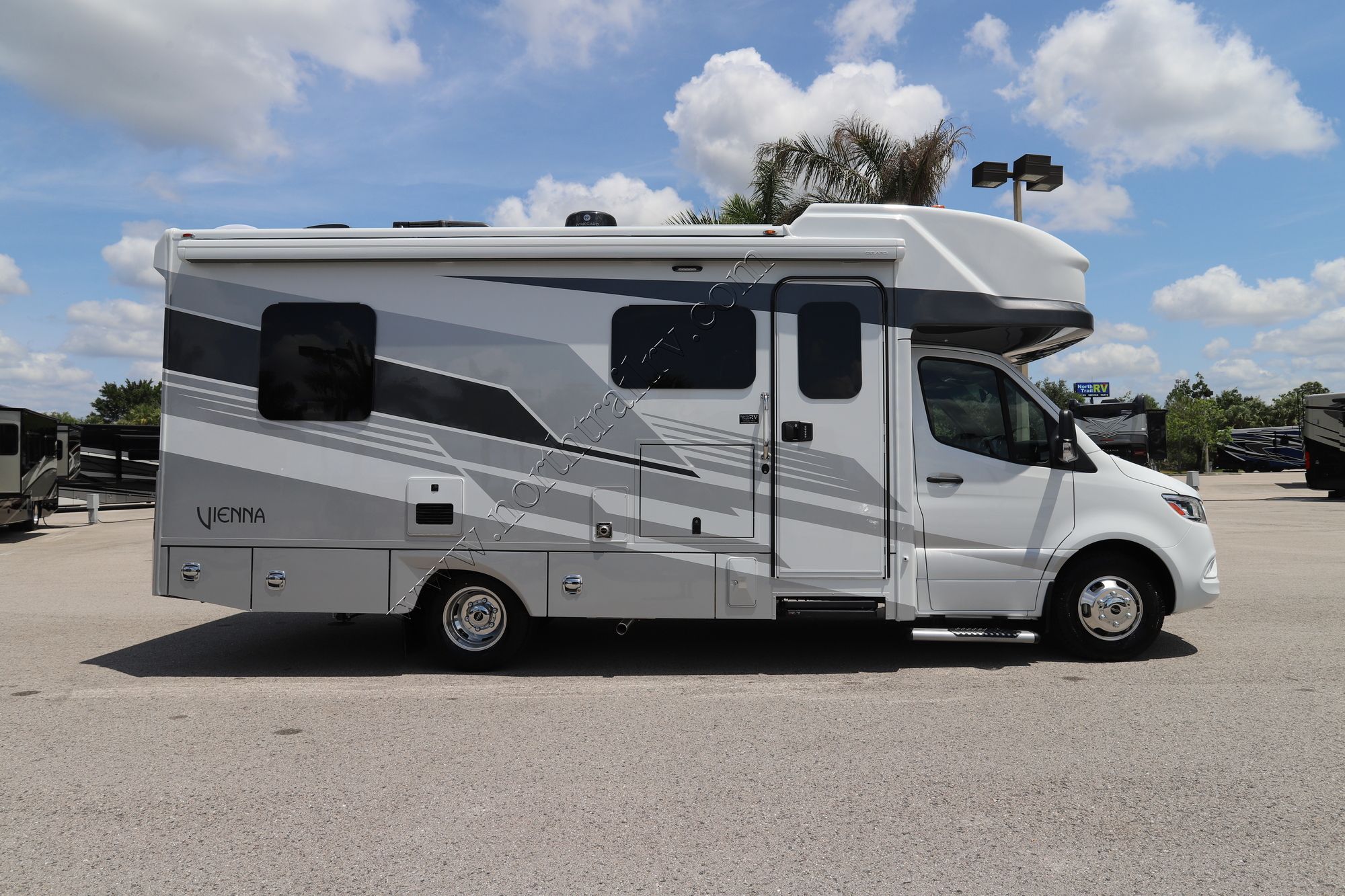 New 2025 Renegade Rv Vienna 25FWC Class C  For Sale
