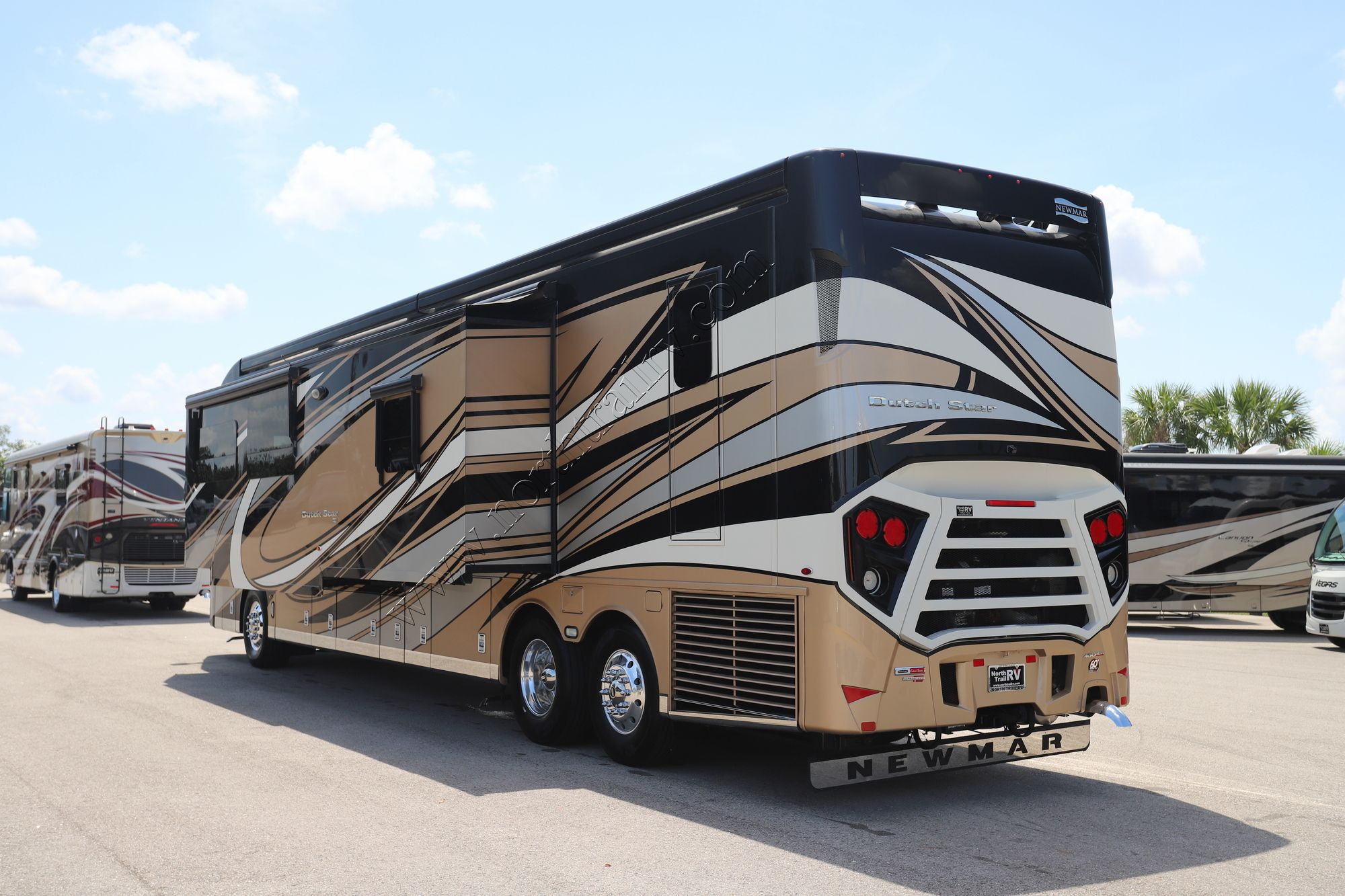 Used 2021 Newmar Dutch Star 4369 Class A  For Sale