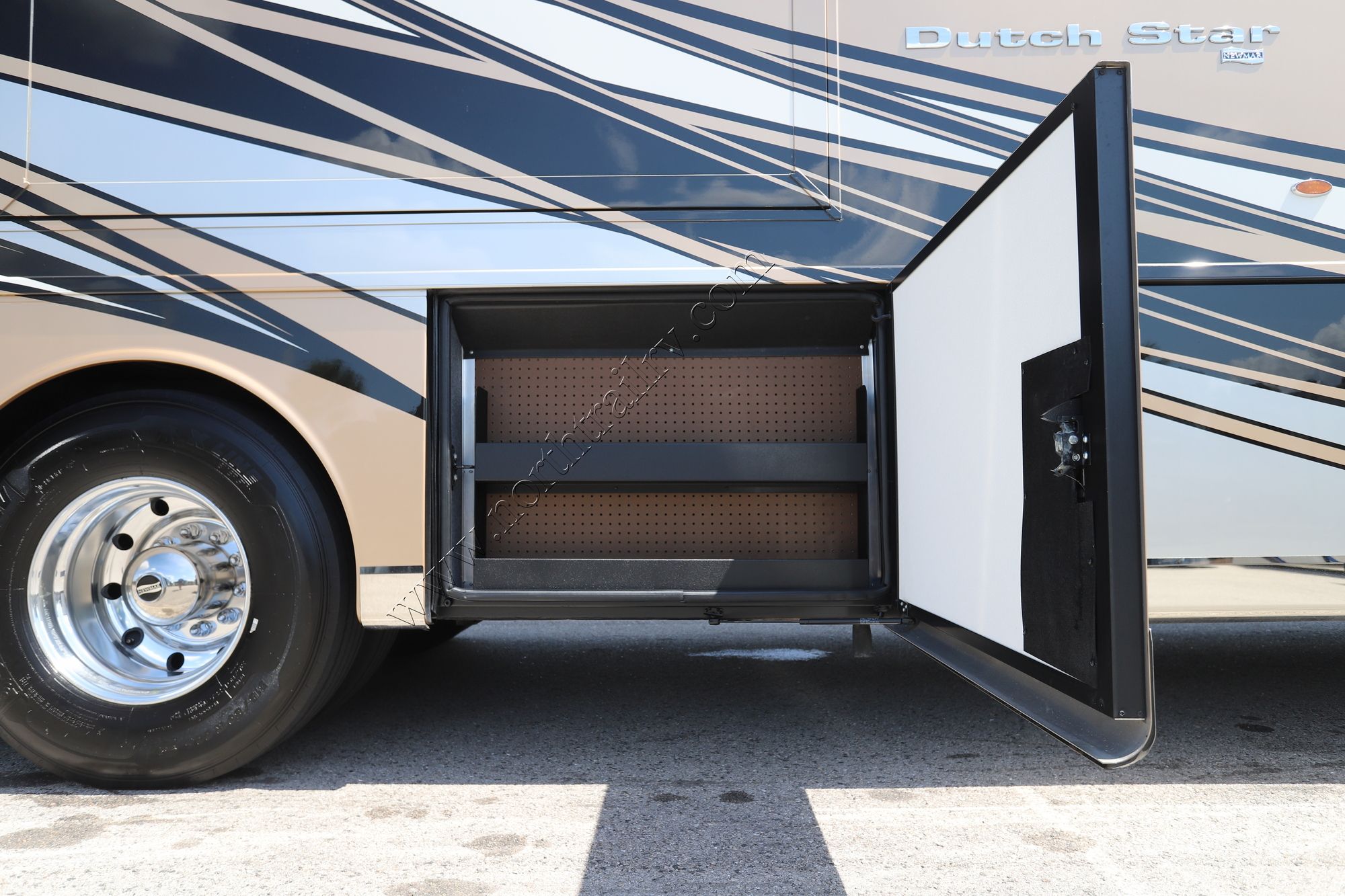 Used 2021 Newmar Dutch Star 4369 Class A  For Sale