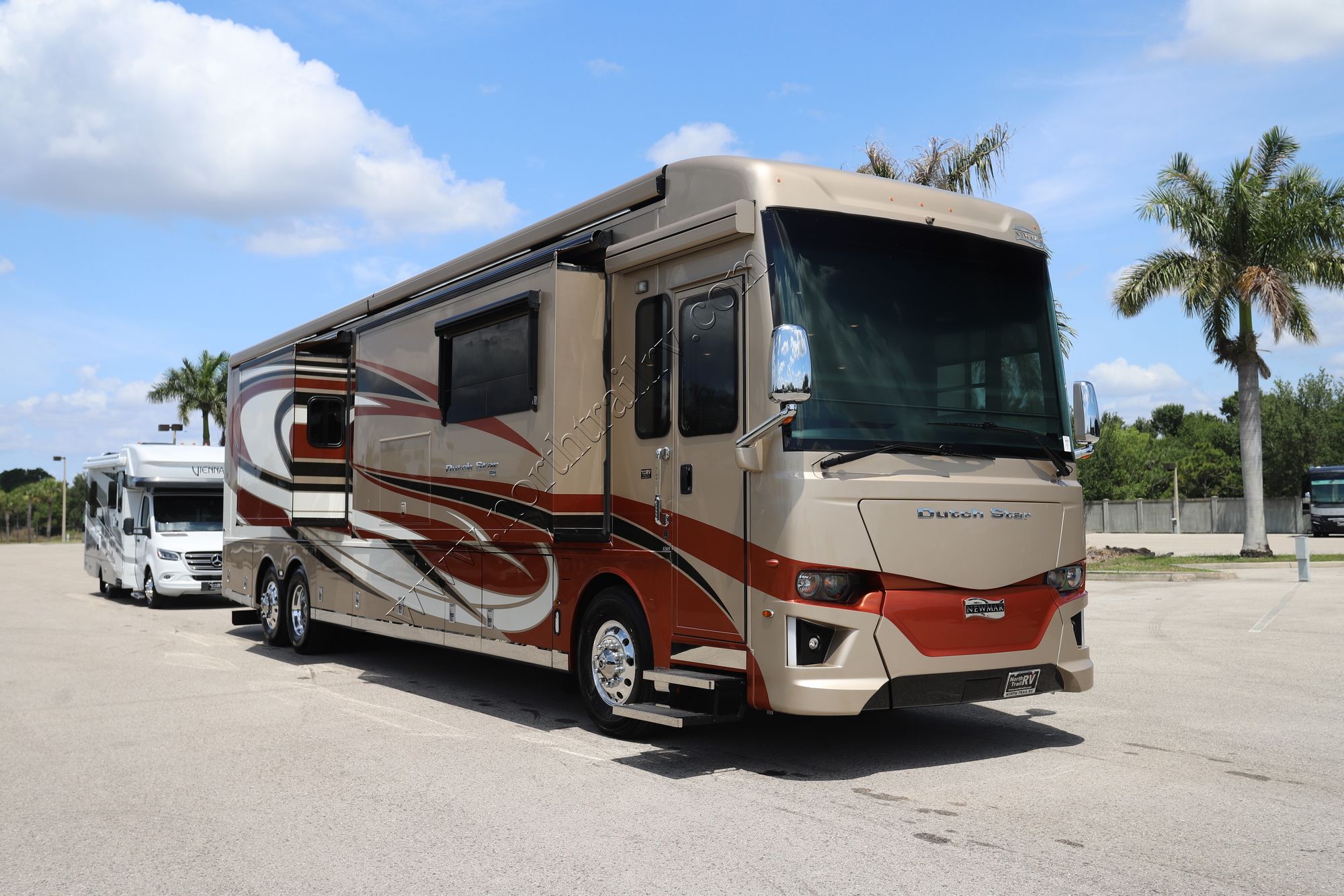 Used 2022 Newmar Dutch Star 4369 Class A  For Sale