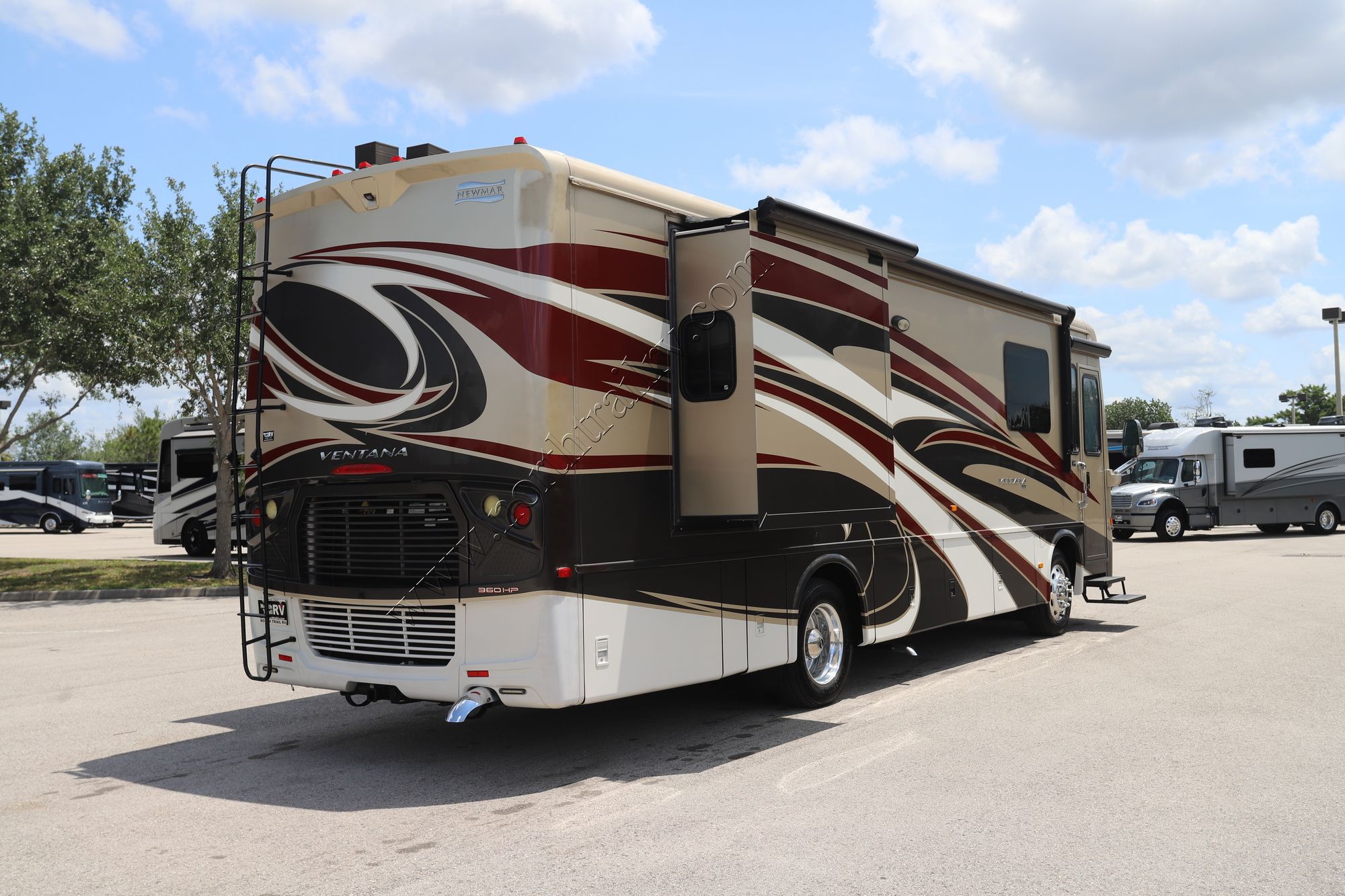 Used 2015 Newmar Ventana 3437 Class A  For Sale