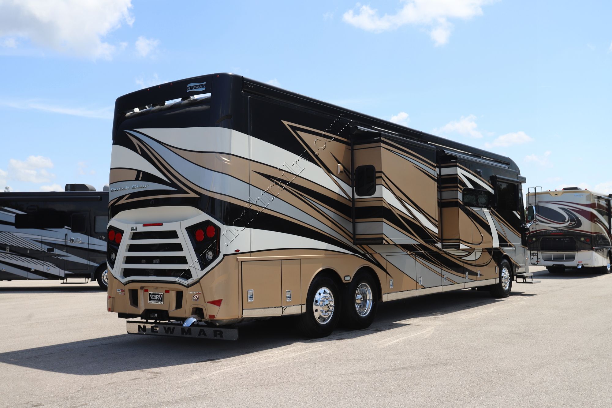 Used 2021 Newmar Dutch Star 4369 Class A  For Sale