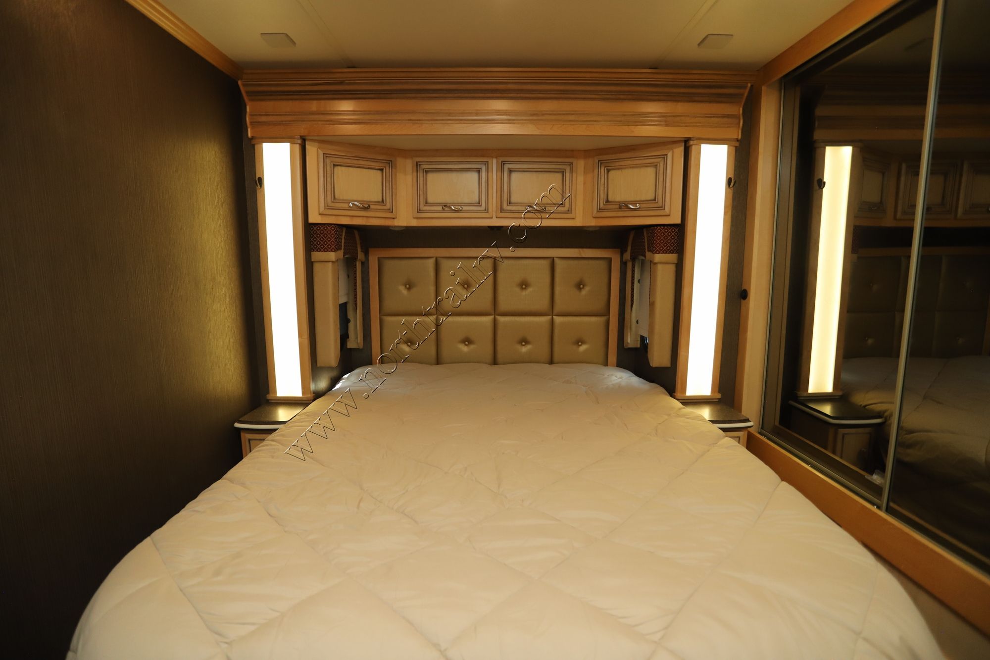 Used 2015 Newmar Ventana 3437 Class A  For Sale