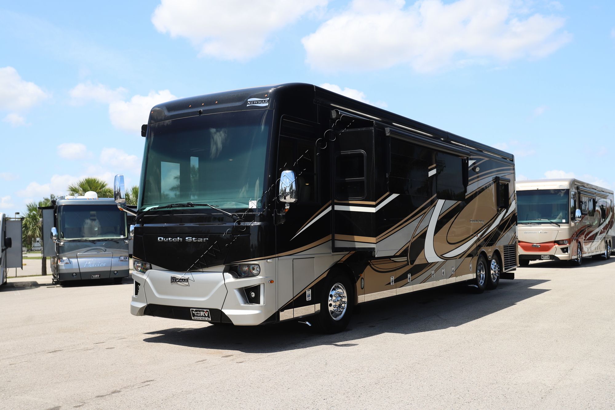 Used 2021 Newmar Dutch Star 4369 Class A  For Sale