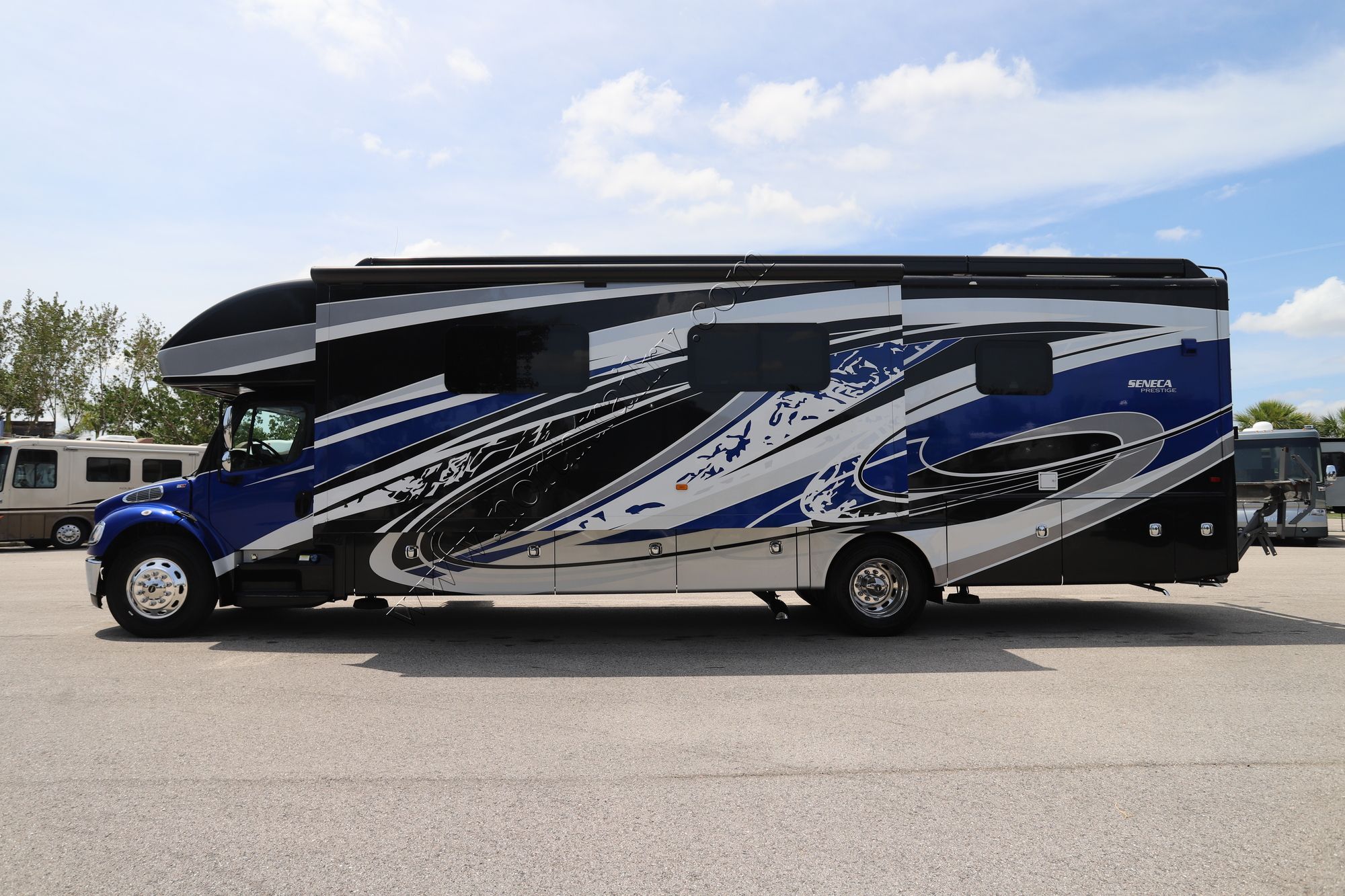 Used 2022 Jayco Seneca Prestige 37K Super C  For Sale
