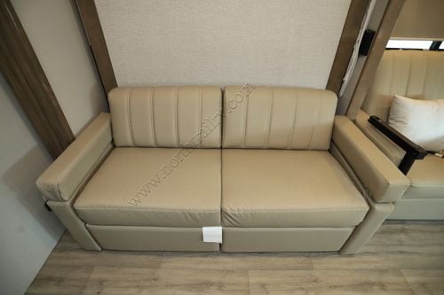 2025 Renegade Rv Vienna 25RML Class C