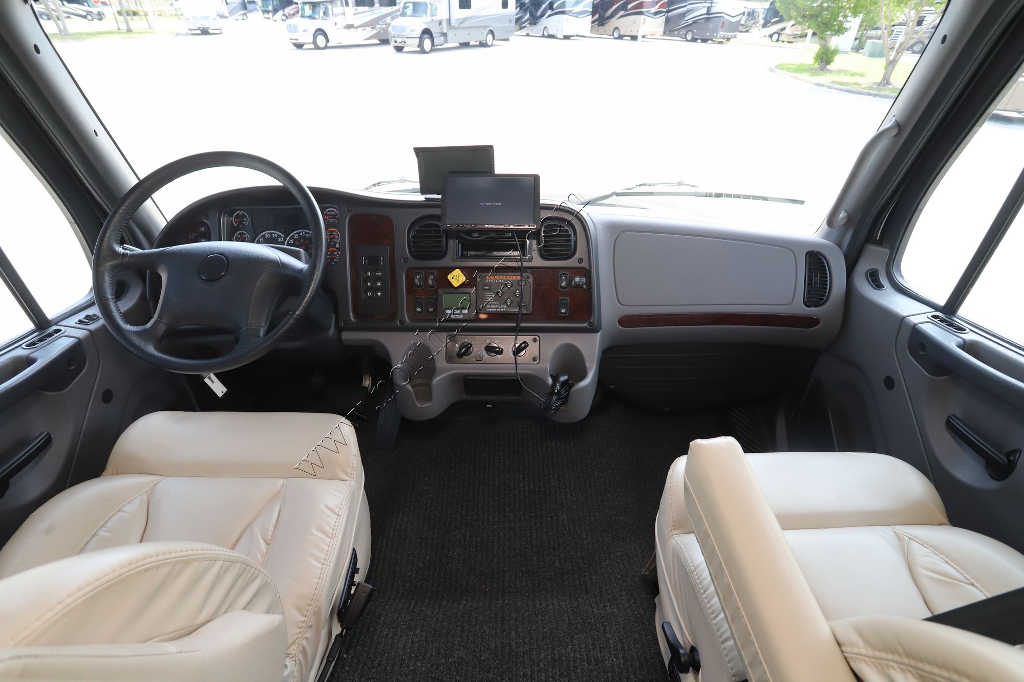 Used 2022 Jayco Seneca Prestige 37K Super C  For Sale