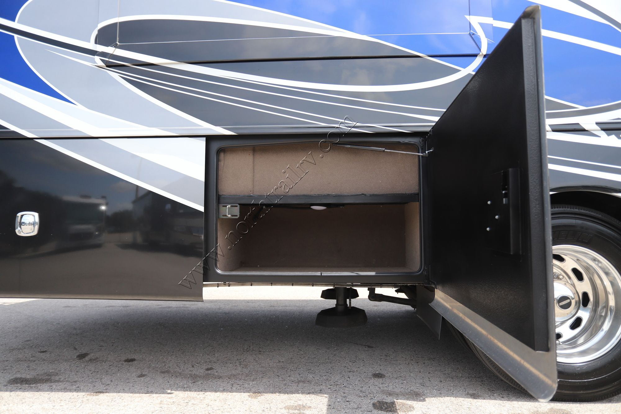 Used 2022 Jayco Seneca Prestige 37K Super C  For Sale